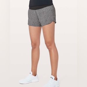 Lululemon Run Times Short II *4"
Heather Lux Multi Black / Black